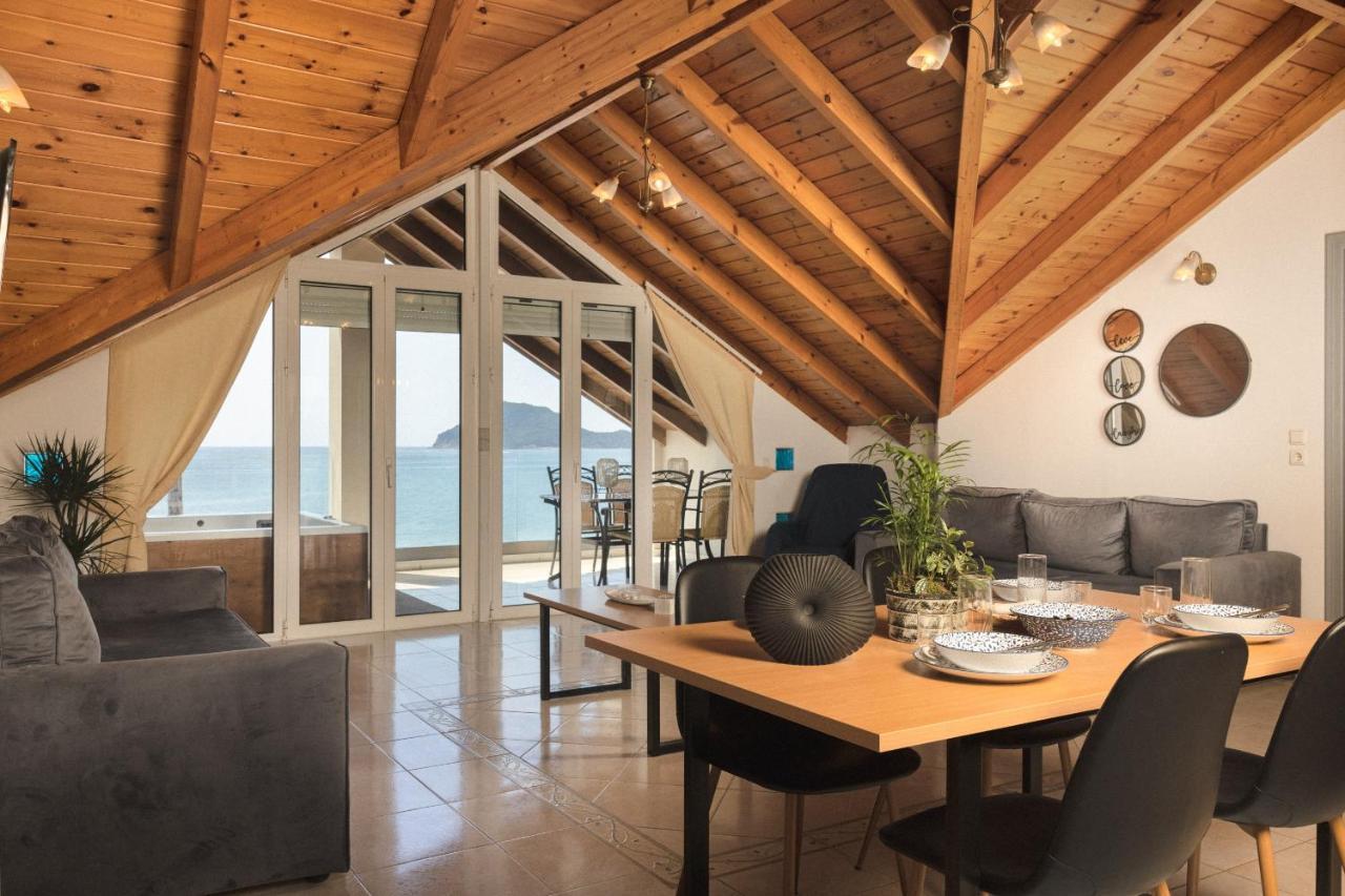 George Beachfront Apartments Lithakia  Eksteriør bilde