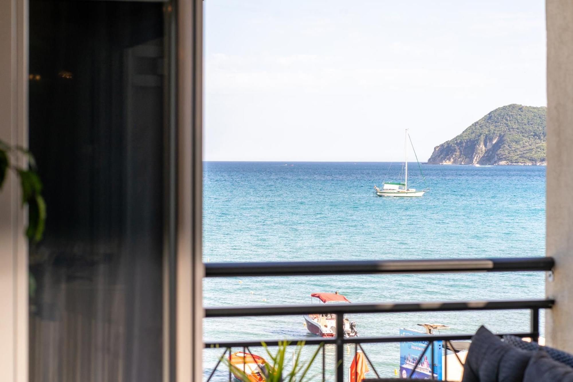 George Beachfront Apartments Lithakia  Rom bilde