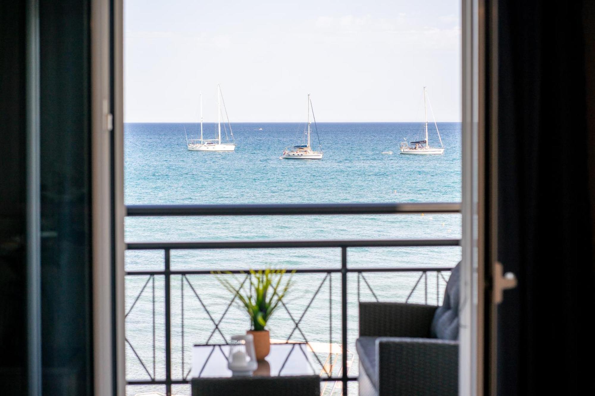 George Beachfront Apartments Lithakia  Rom bilde