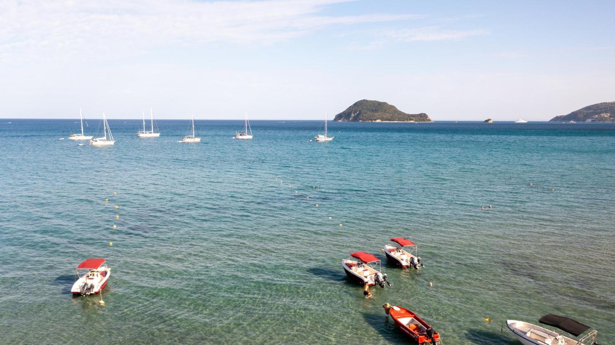 George Beachfront Apartments Lithakia  Rom bilde